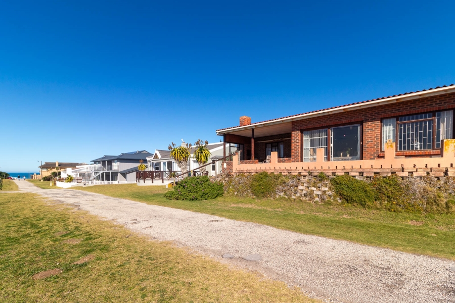 3 Bedroom Property for Sale in Boknesstrand Eastern Cape